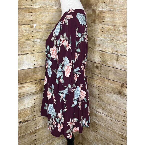 TORRID FLORAL SURPLICE FLOWY BELL SLEEVE BLOUSE CASUAL CLASSIC EVERYDAY SZ. L - Picture 2 of 4